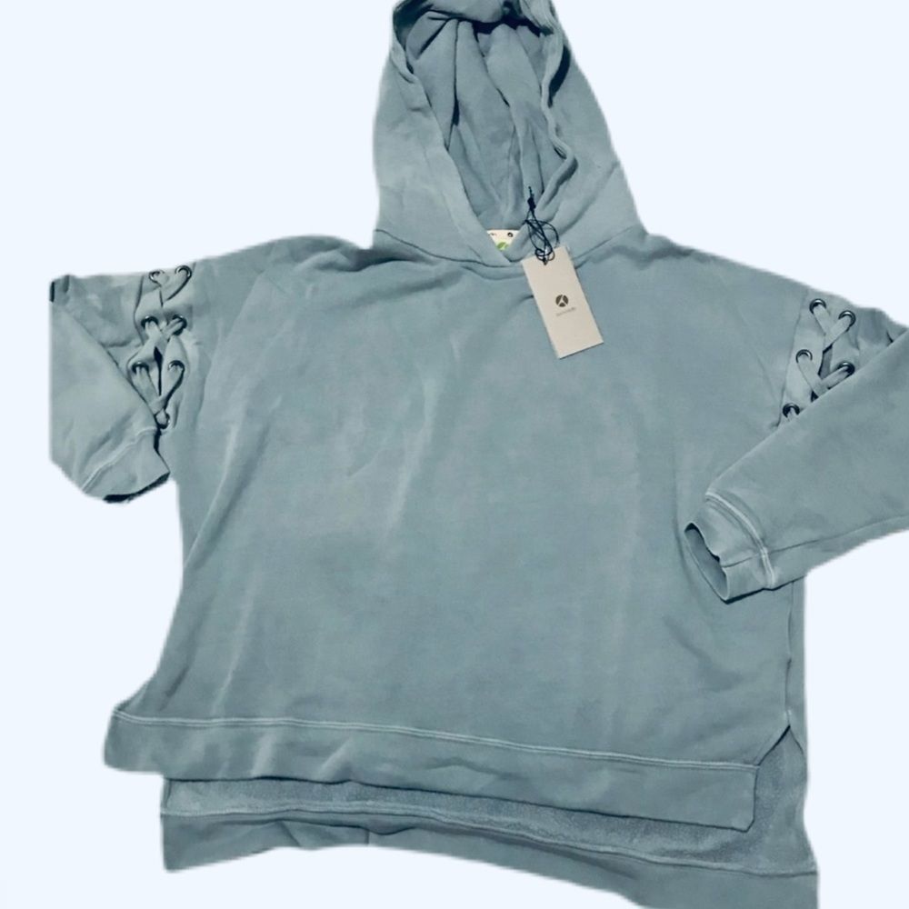 NWT $88 avocado | Criss Cross Side Lace Up | Cropped | Hoodie in Slate Blue